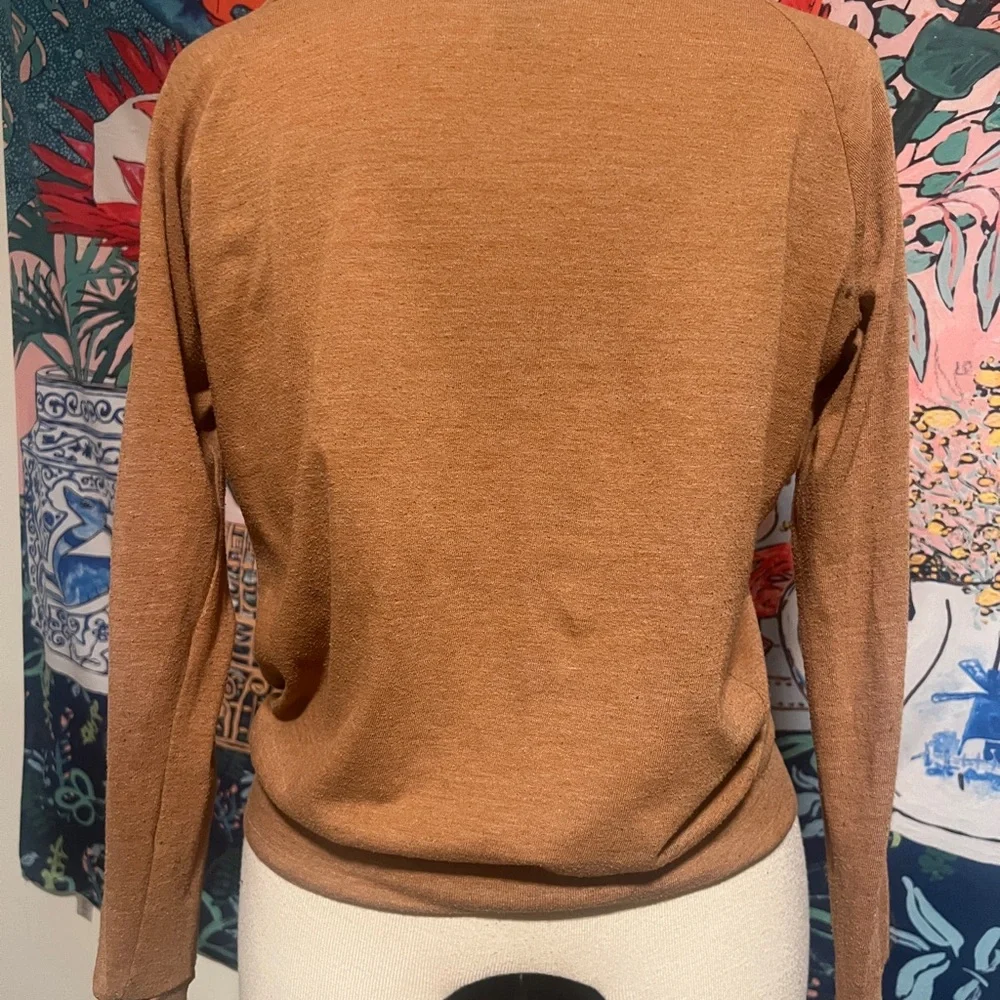 Feathers screen-printed on an Alternative Earth Lightweight Sweatshirt – Small - Picture 4 of 4
